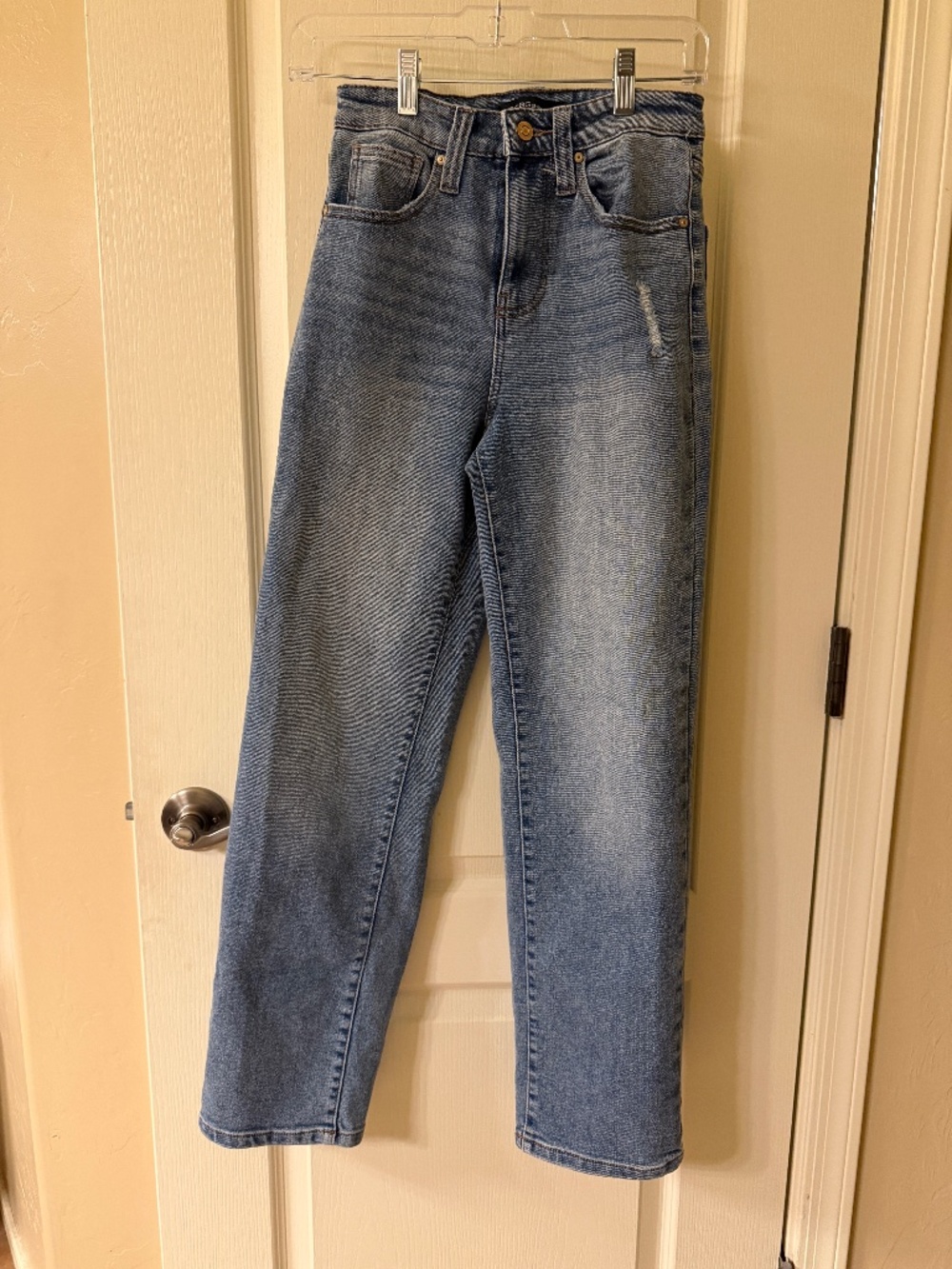 BCBGeneration Skater Straight Jeans 0/24